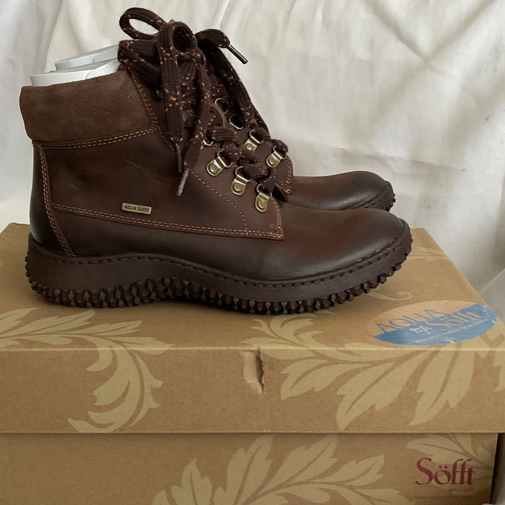 SOFFT Amoret Waterproof Leather Lace Up Side Zip Pull On Bootie Boots NEW
